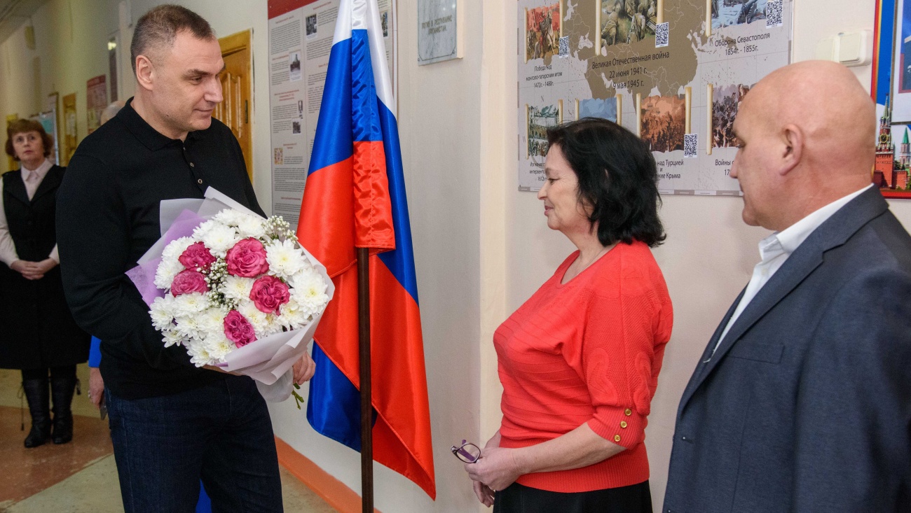 В Мари-Турекской школе установили Доску почёта Герою России Сергею Иштуганову