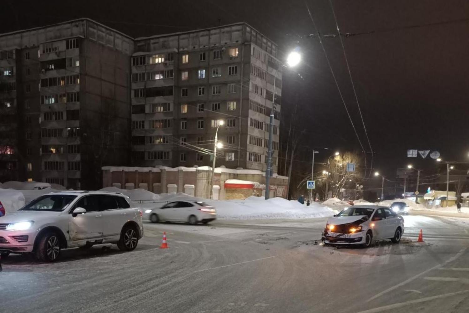 В Йошкар-Оле в ДТП пострадали двое несовершеннолетних пассажиров