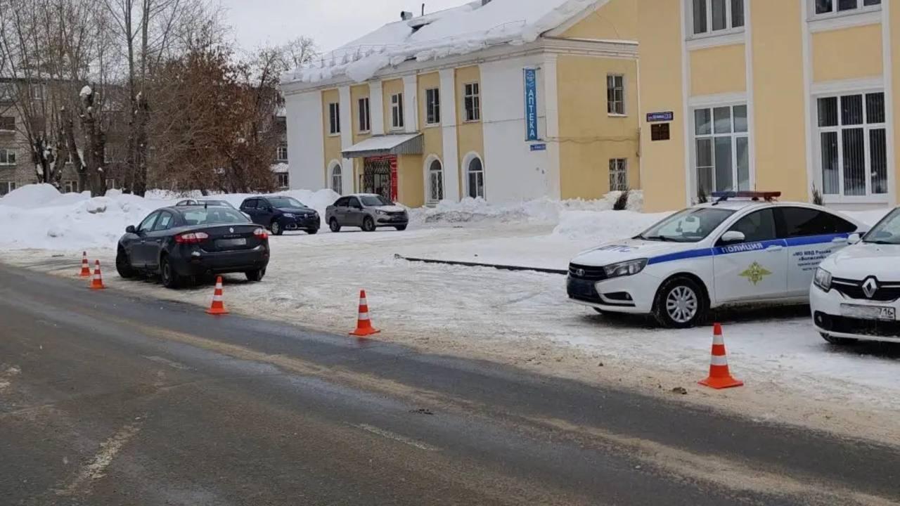 В Волжске 8-летняя школьница попала под колёса иномарки