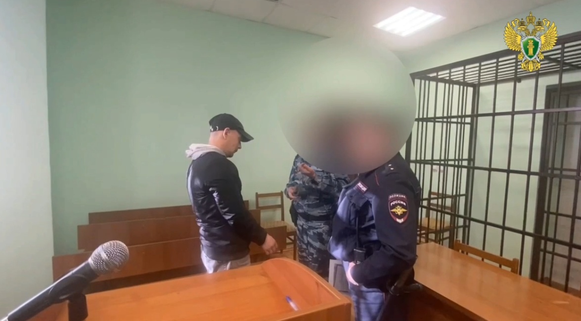 Йошкаролинец отправится в колонию строгого режима за кражу банковской карты и ювелирки