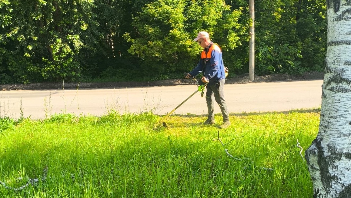 В Марий Эл активность местных жителей помогла навести порядок на детской площадке