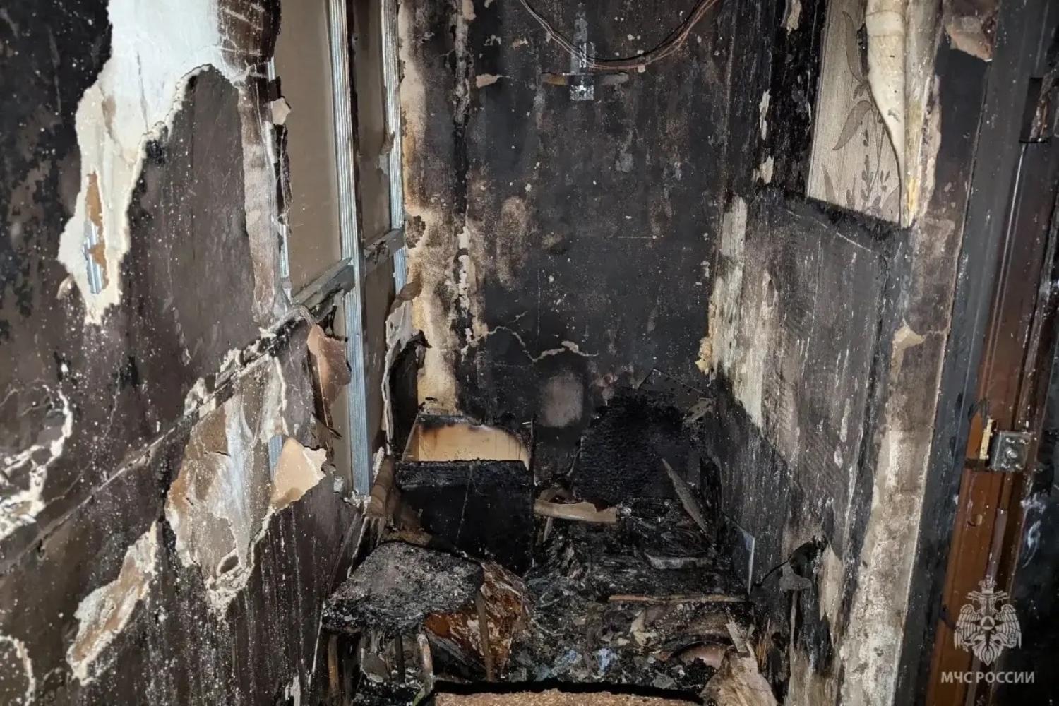 В Красногорском в сгоревшей комнате обнаружили тело 42-летнего мужчины