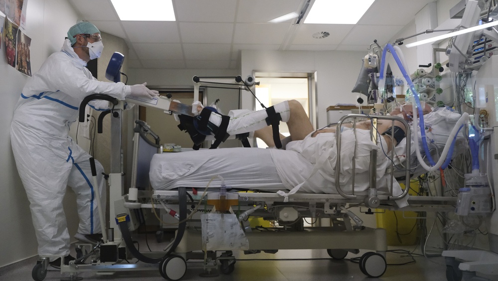 В инфекционных стационарах Марий Эл находятся 207 человек в тяжёлом состоянии