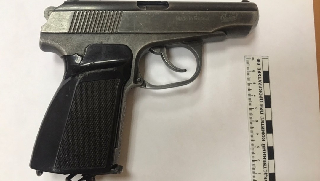 Йошкаролинец угрожал судебному приставу пистолетом