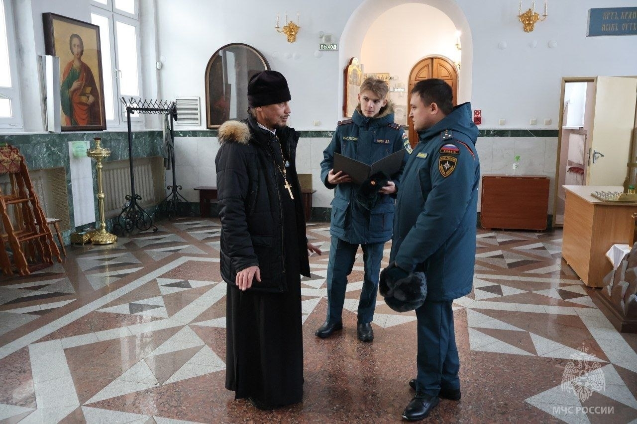 В преддверии Рождества спасатели проверили храмы Марий Эл