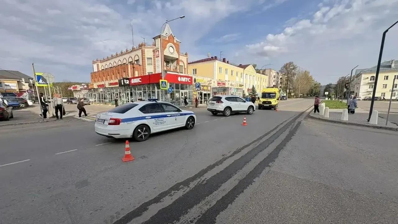 В Волжске Nissan сбил перебегающего дорогу пешехода