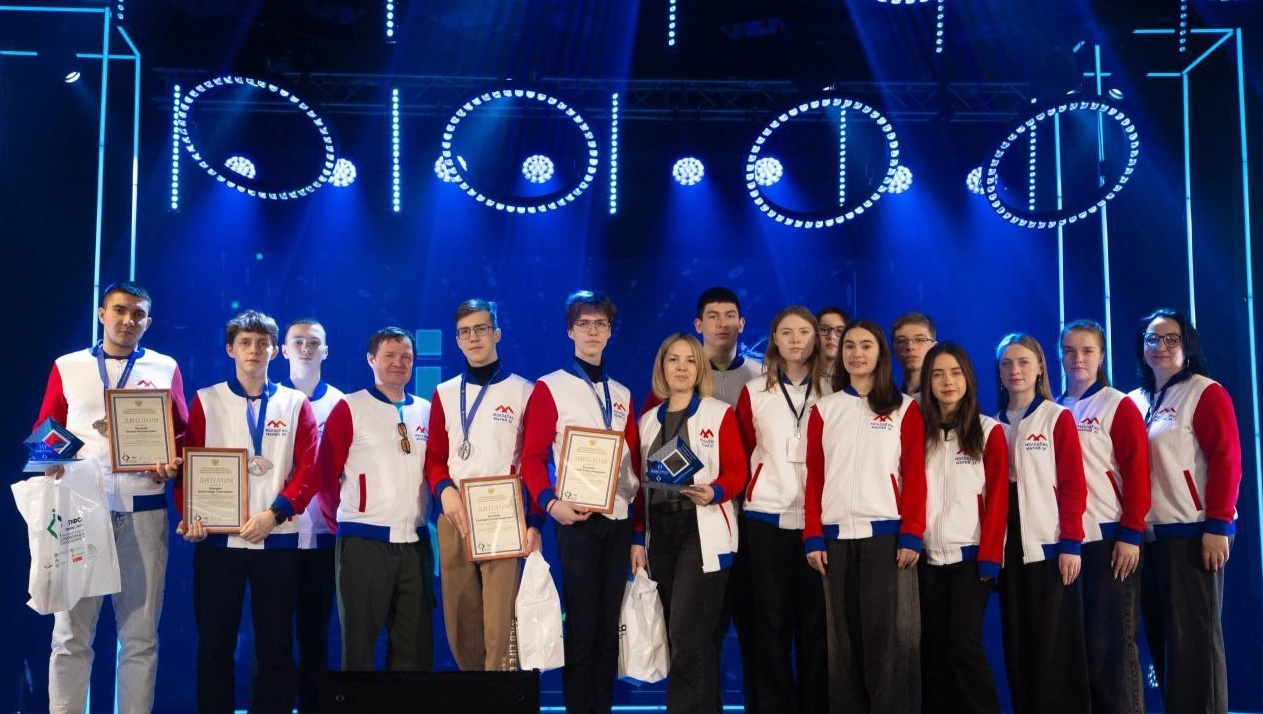 Глава Марий Эл поздравил призёров Интеллектуальной олимпиады ПФО