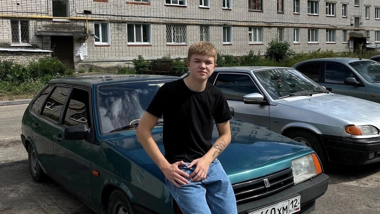 На передовой погиб 18-летний боец из Волжского района