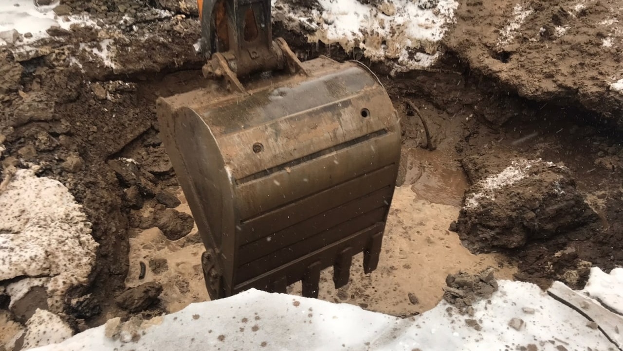 В Девятом микрорайоне из-за аварии в нескольких домах нет холодной воды