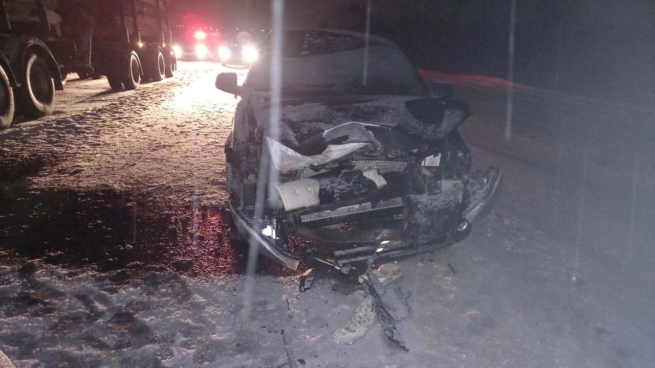 На трассе в Марий Эл 23-летний водитель Chevrolet столкнулся с «КамАЗом»