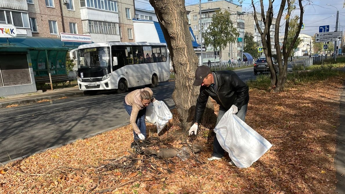 В Йошкар-Оле прибрались на улицах Анциферова и Подольских курсантов