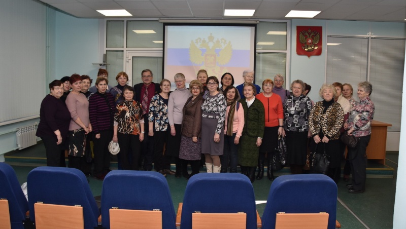 Полицейские рассказали о правилах безопасности студентам Университета третьего возраста