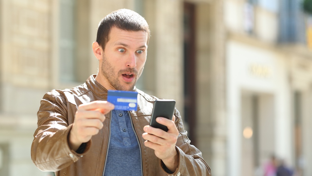 С трёх жителей Марий Эл вытянули около 65 тысяч рублей на покупках в интернете