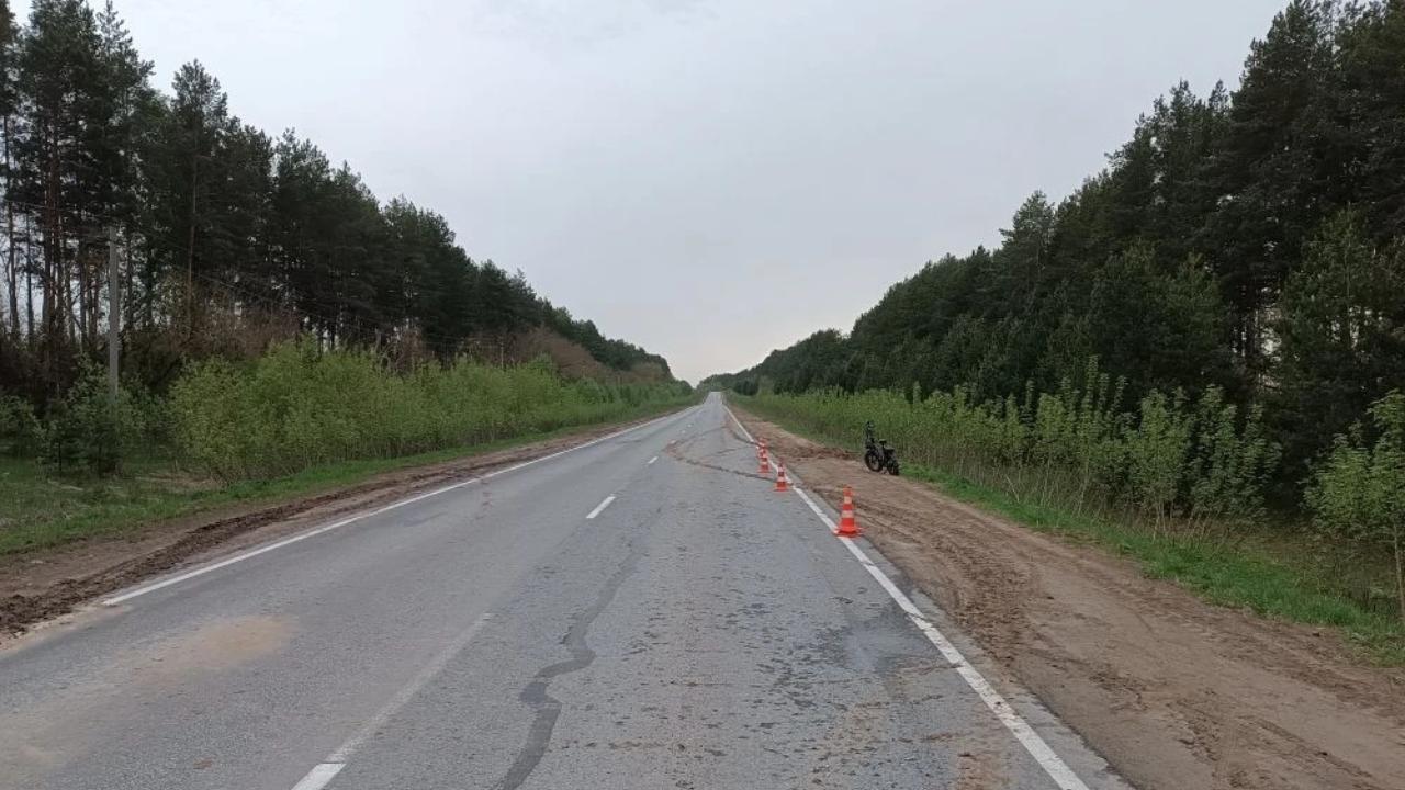 В Волжском округе пьяный велосипедист на сельской дороге свалился в кювет