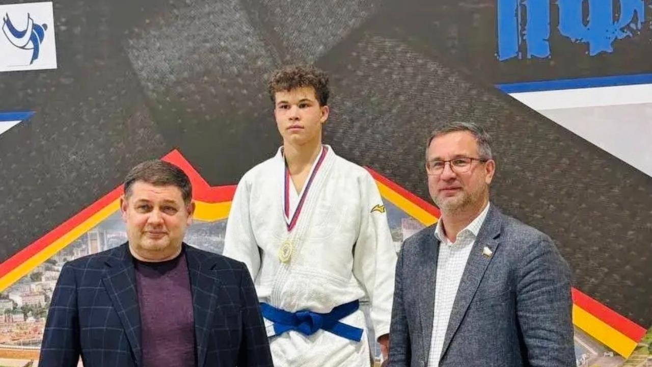 Дзюдоисты Марий Эл завоевали золото и бронзу Первенства ПФО