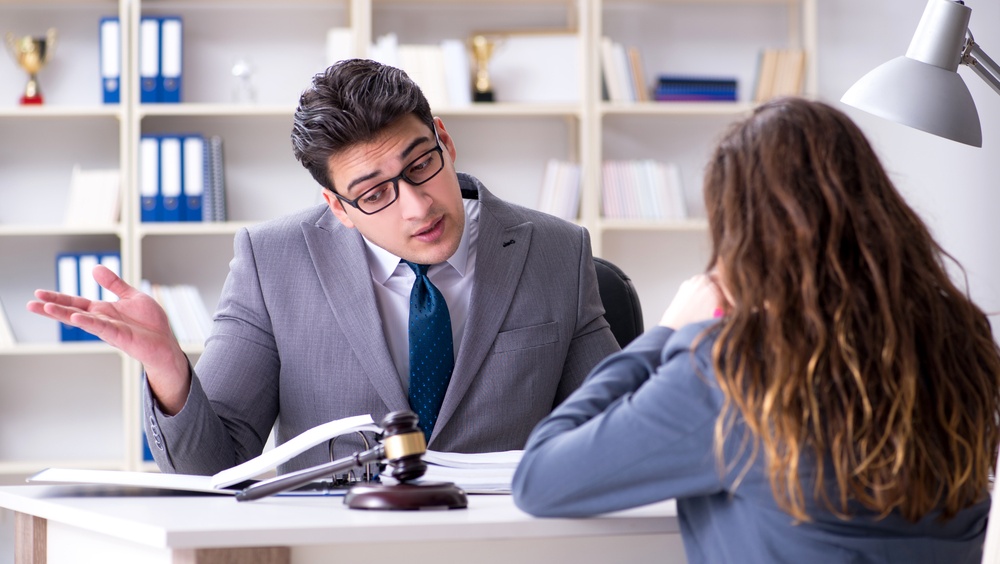 Нотариусы будут контактировать с наследниками через портал Госуслуг