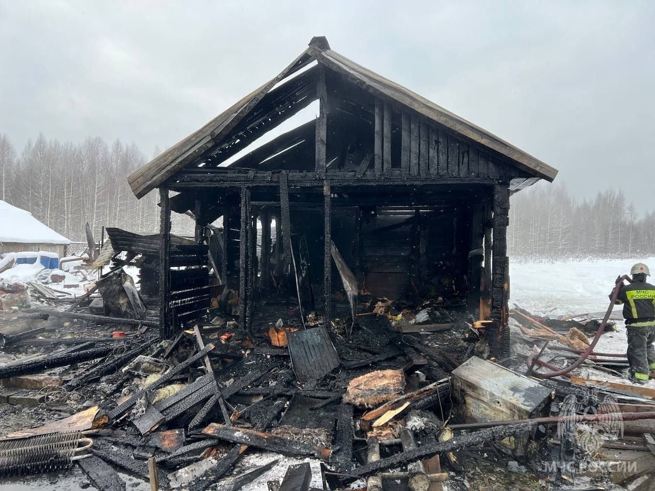 В Медведевском районе сгорел дом