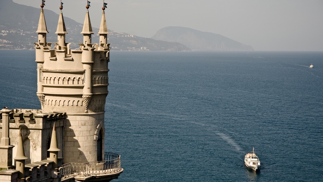 Отели Краснодарского края и Крыма начали снижать цены