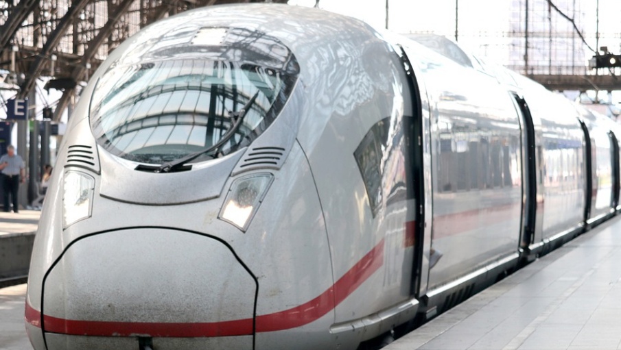 Все поезда дальнего следования РЖД оснастили бесконтактными термометрами