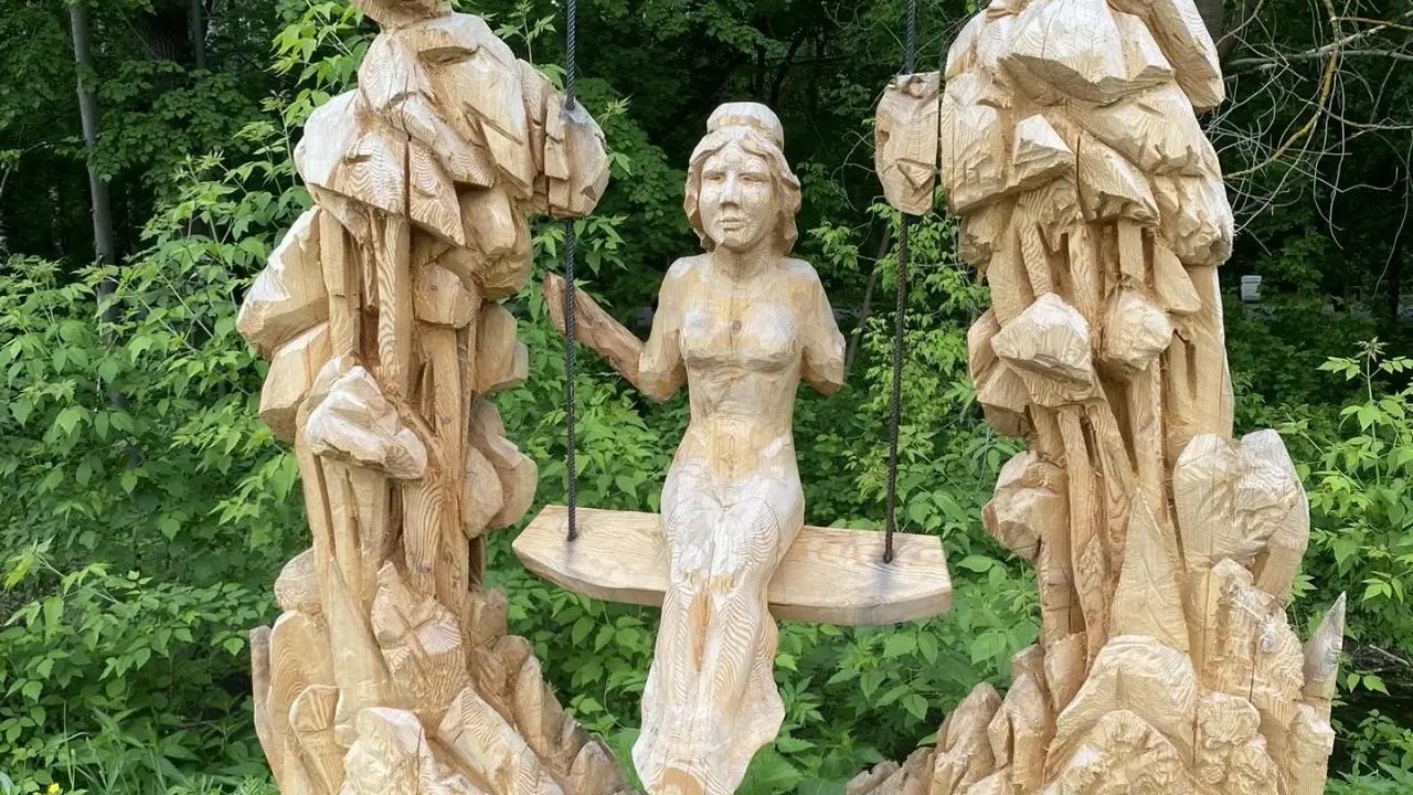 Марий парк в Йошкар-Оле разрушают вандалы