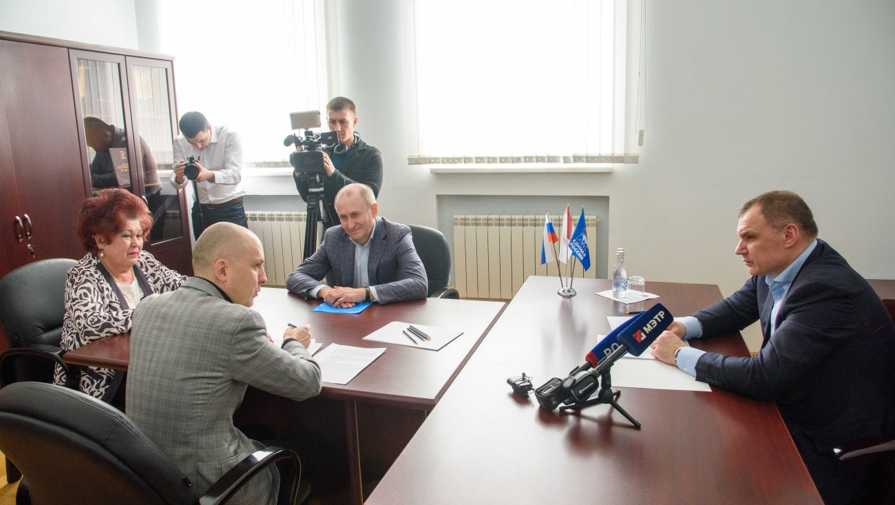 Глава Марий Эл поручил отремонтировать дорогу в Медведево и улицу в Савино