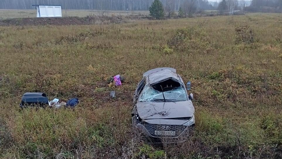 В Марий Эл 38-летний водитель иномарки с пассажирами оказался в кювете