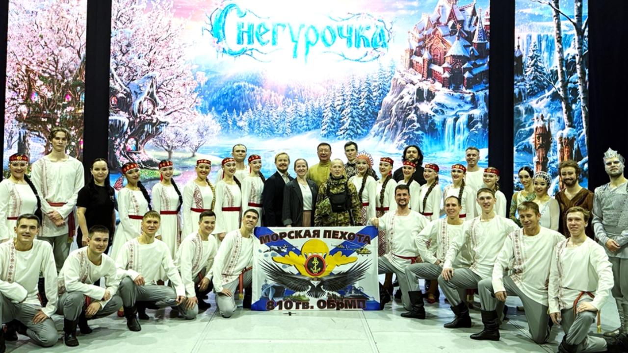 Солист ансамбля «Марий Эл», воюющий на СВО, навестил родной коллектив