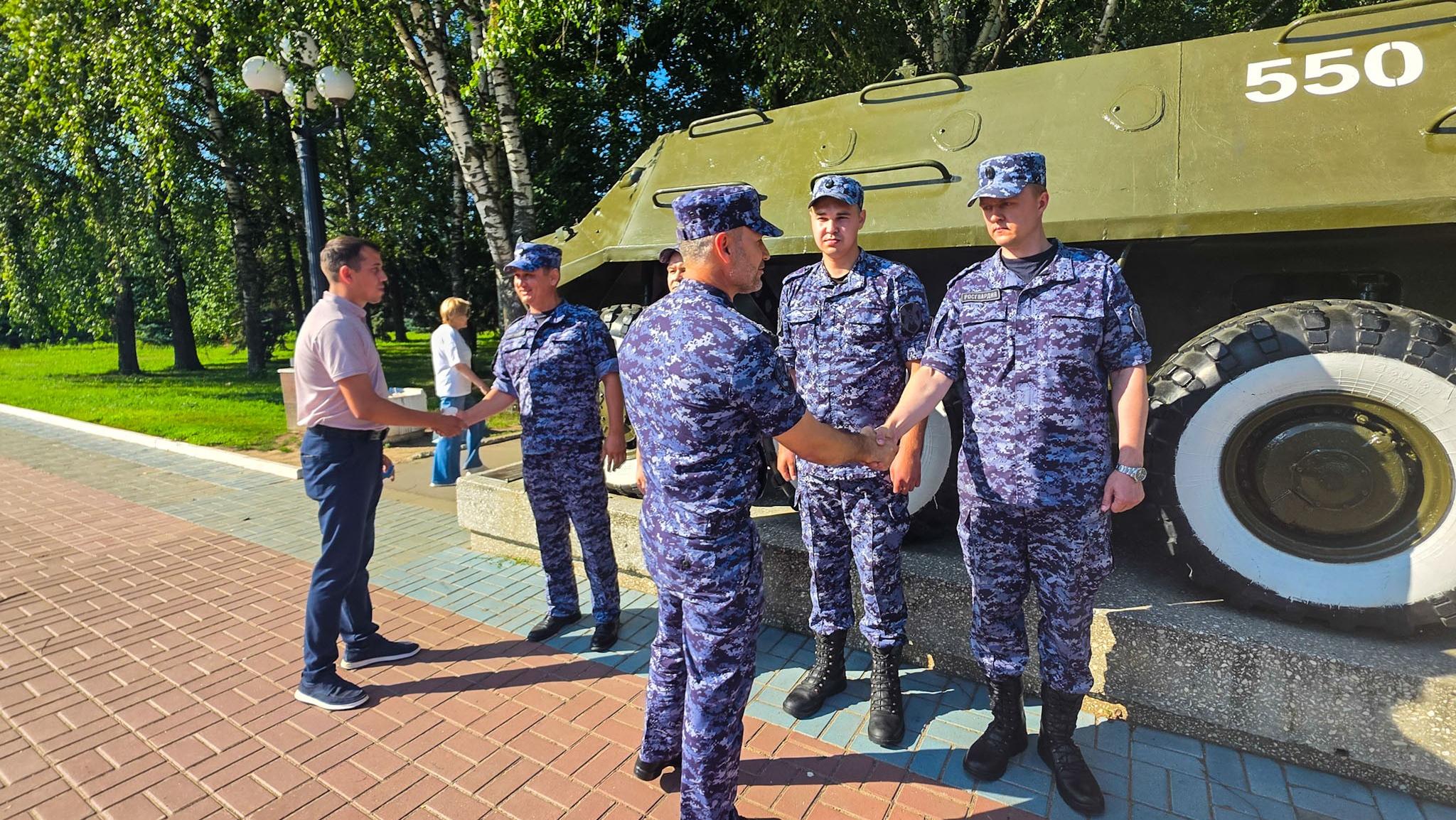 Росгвардейцы отреставрировали военную технику в ЦПКиО Йошкар-Олы 