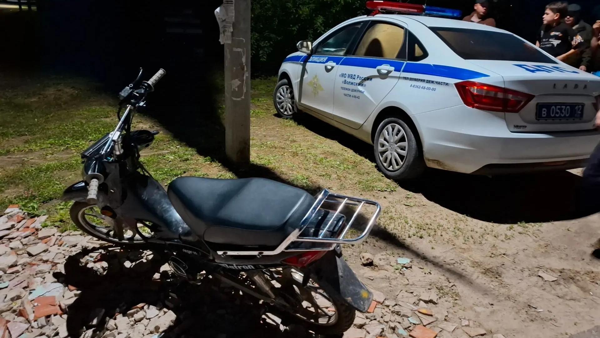 В Волжском округе задержали юного мопедиста