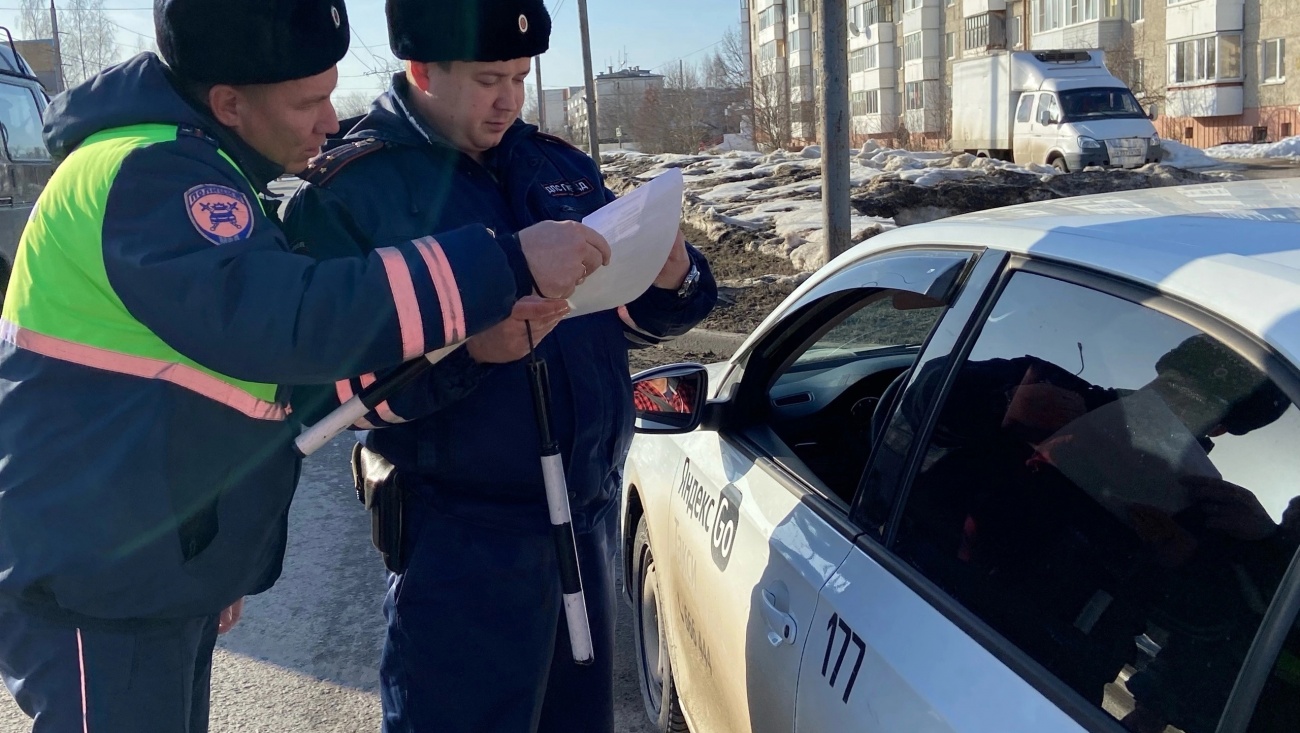 В Марий Эл около 50 таксистов привлекли в административной ответственности