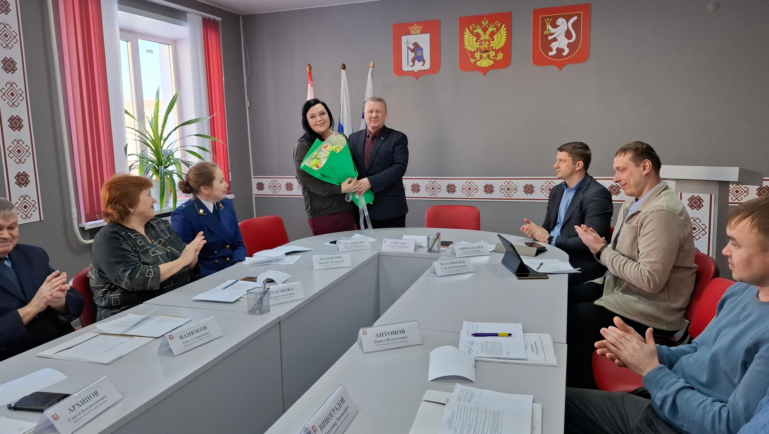 В Горномарийском районе приняли отставку Арганяковой и назначили нового врио главы