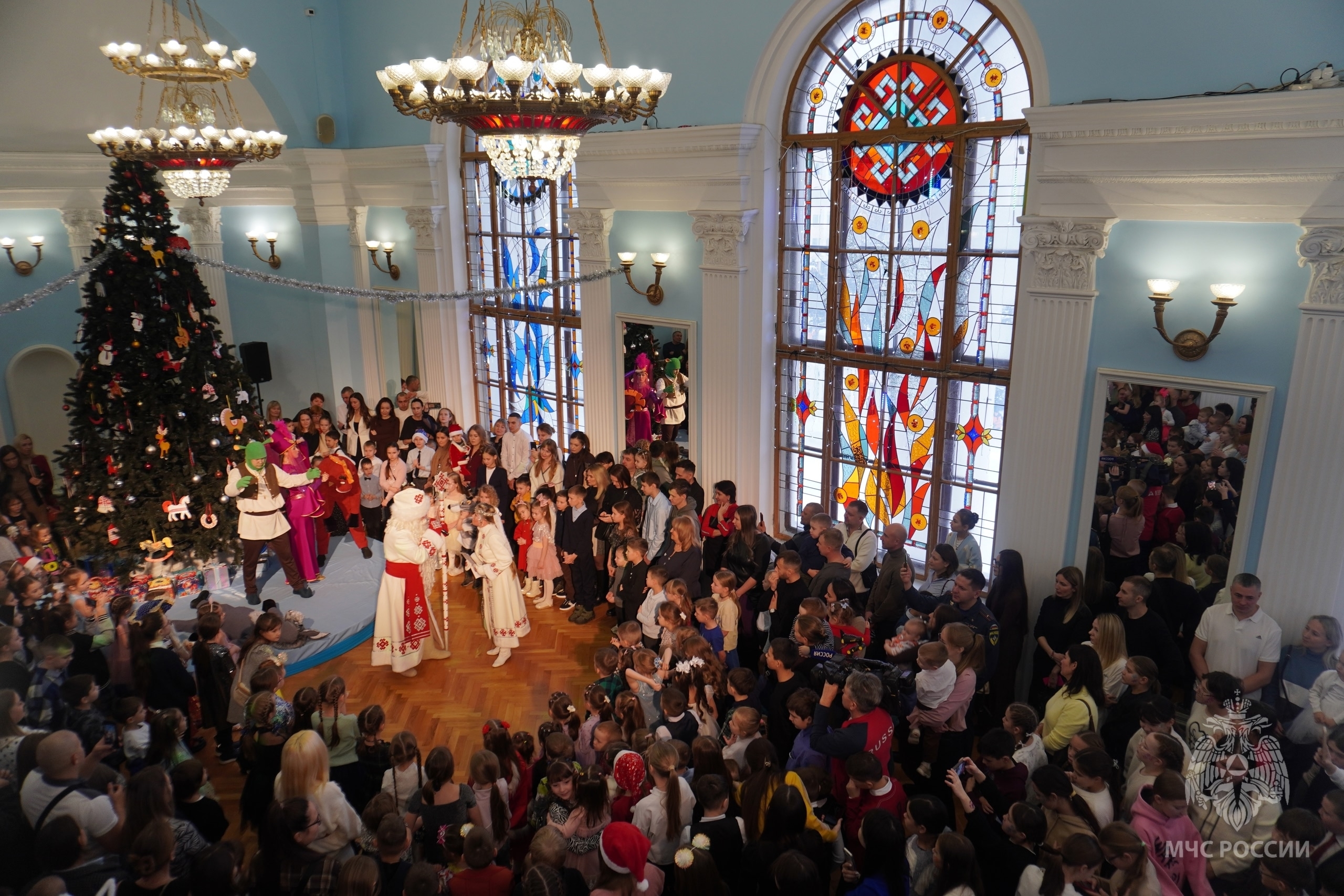 Для детей сотрудников МЧС Марий провели Новогоднюю ёлку