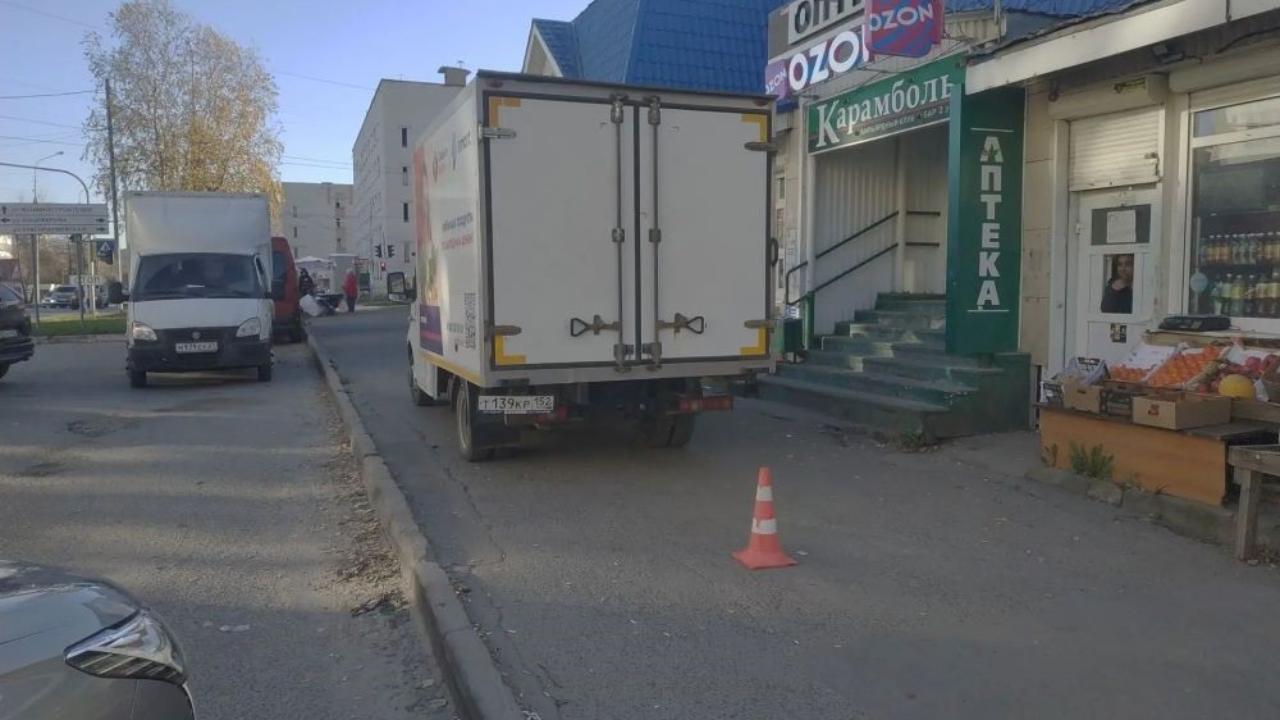 В Йошкар-Оле на тротуаре «Газель» наехала на человека