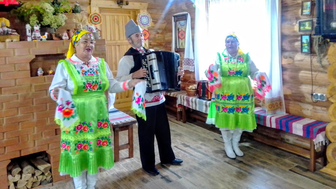 Участники форума «Чудеса земли марийской» познакомились с домовым Кудо Водыж