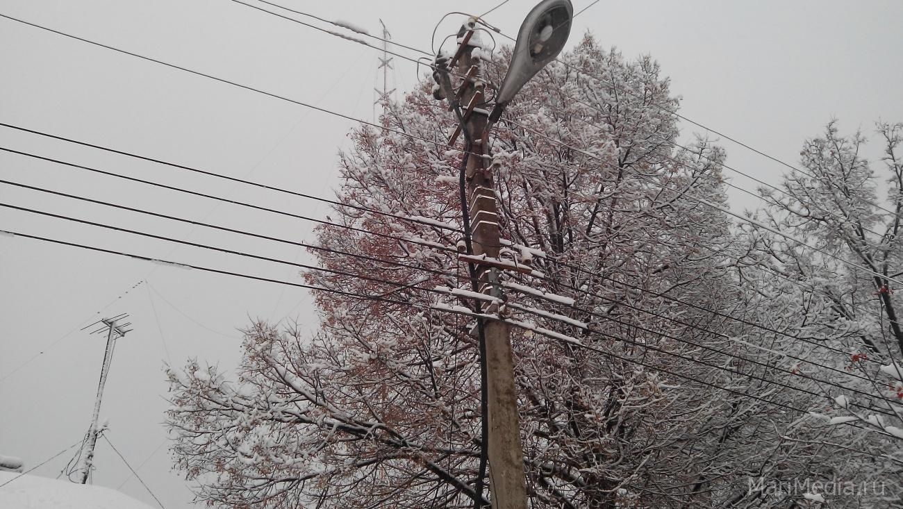 В выходные дни стихия оставила без электричества 76 населённых пунктов в Марий Эл