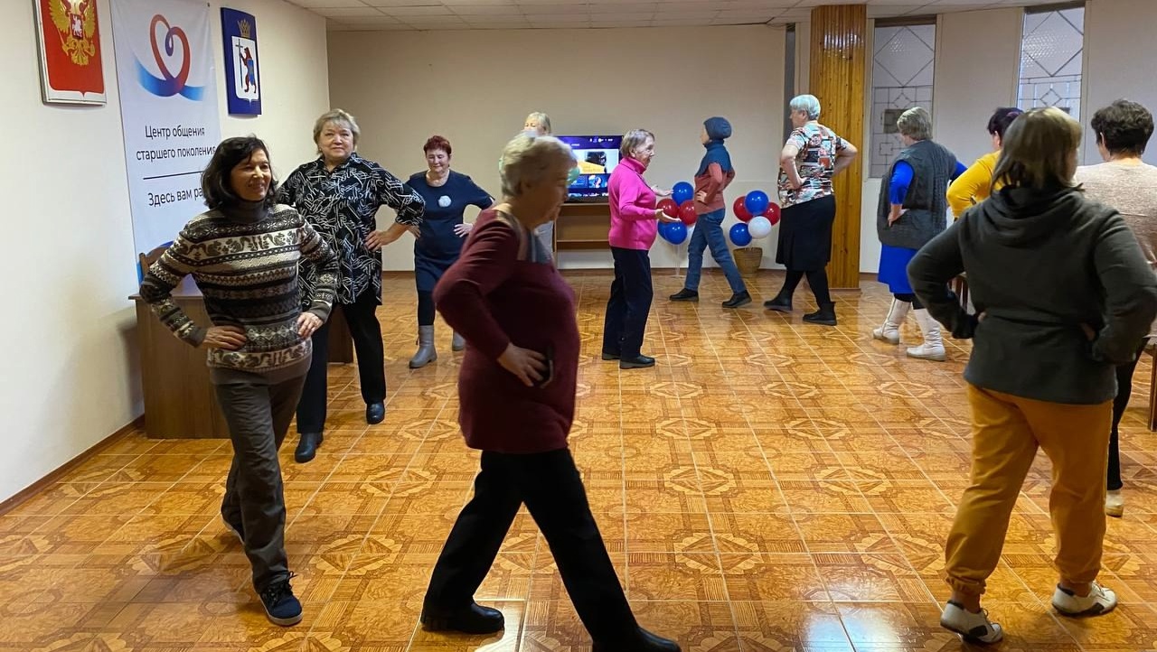 В Козьмодемьянске старшее поколение обучают танцам