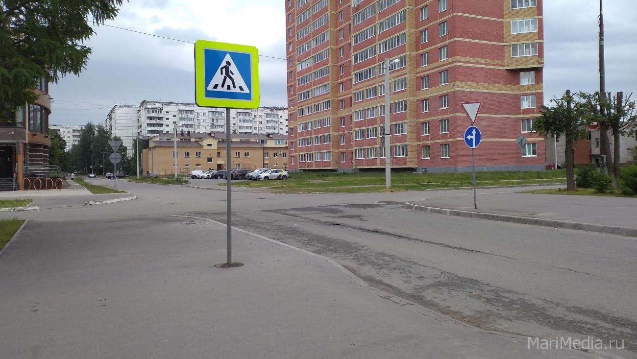 В «Сомбатхее» на бульваре Чавайна появился новый дорожный знак