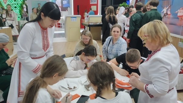 Детсад из Йошкар-Олы представил на ВДНХ первый в России музей дошкольного учреждения