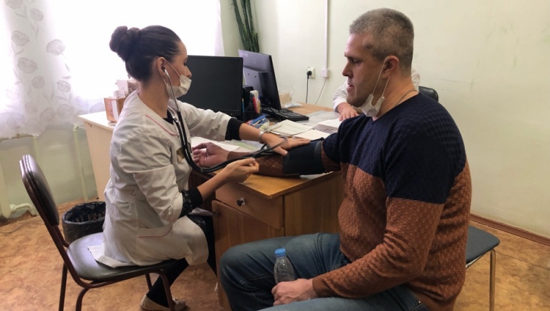 Сотрудники МЧС привели в йошкар-олинскую поликлинику «больного холерой»