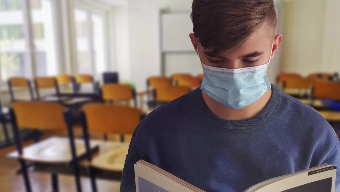 Предположение о том, что школьники — активные разносчики COVID–19, не подтвердилось