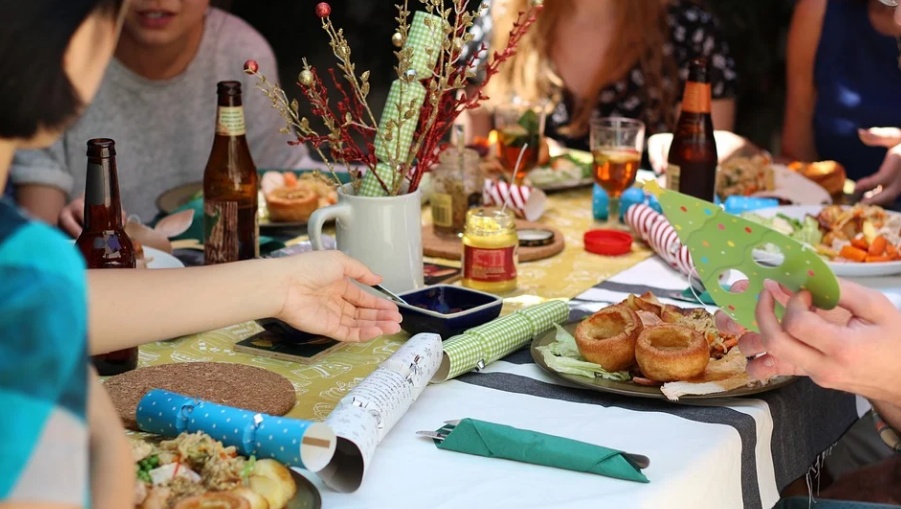 Как не испортить праздник отравлением