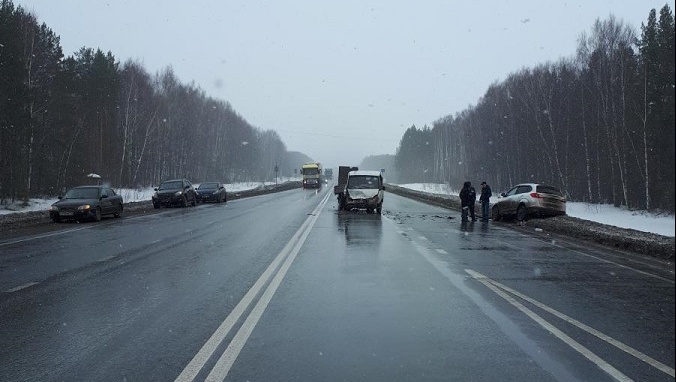 В Марий Эл пьяный газелист врезался в иномарку