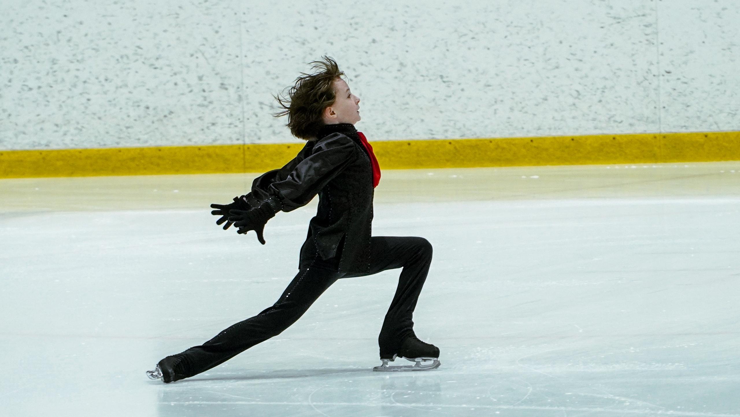 Юные спортсмены откатали II этап Зимней Спартакиады на льду в Марий Эл