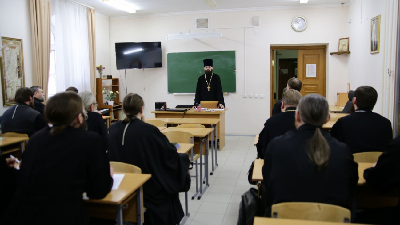 В Йошкар-Оле началось обучение священнослужителей