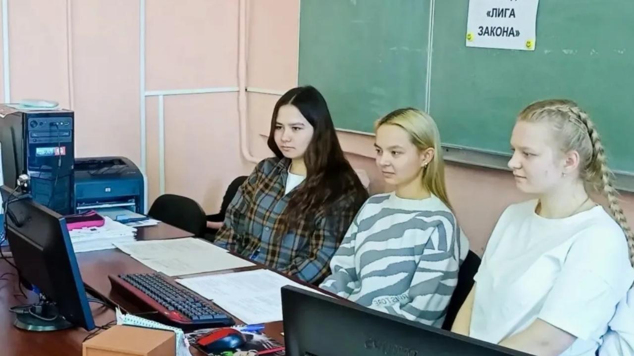 Студентки Марий Эл победили на Межрегиональном кейс-чемпионате по праву