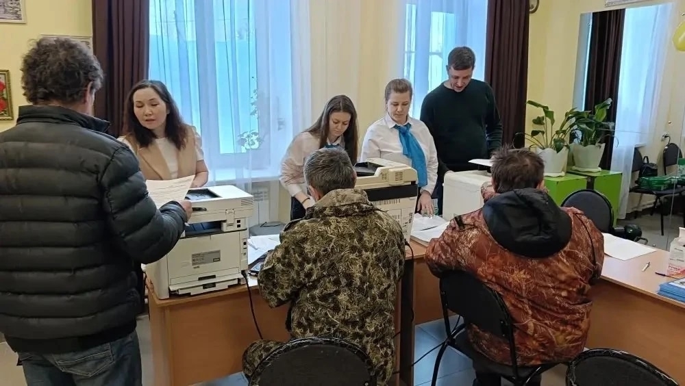 Мобильный офис «Газпром газораспределение Йошкар-Ола» принял заявки на газификацию от жителей деревни Лужбеляк 