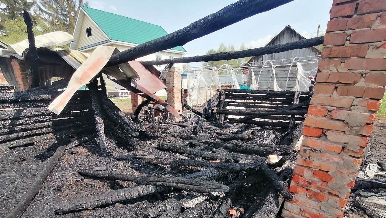 Житель Марий Эл узнал о возгорании в своём хозяйстве по сиренам