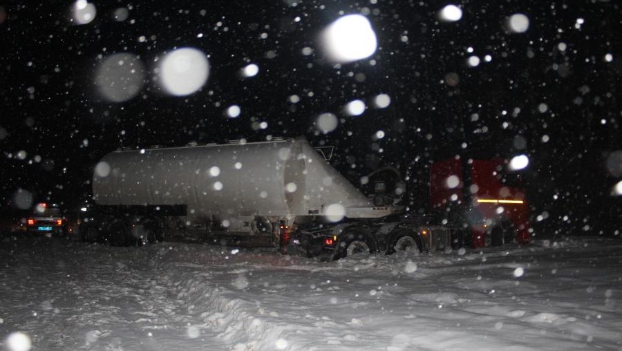 В условиях надвигающейся непогоды госавтоинспекторы Марий Эл готовы помочь водителям
