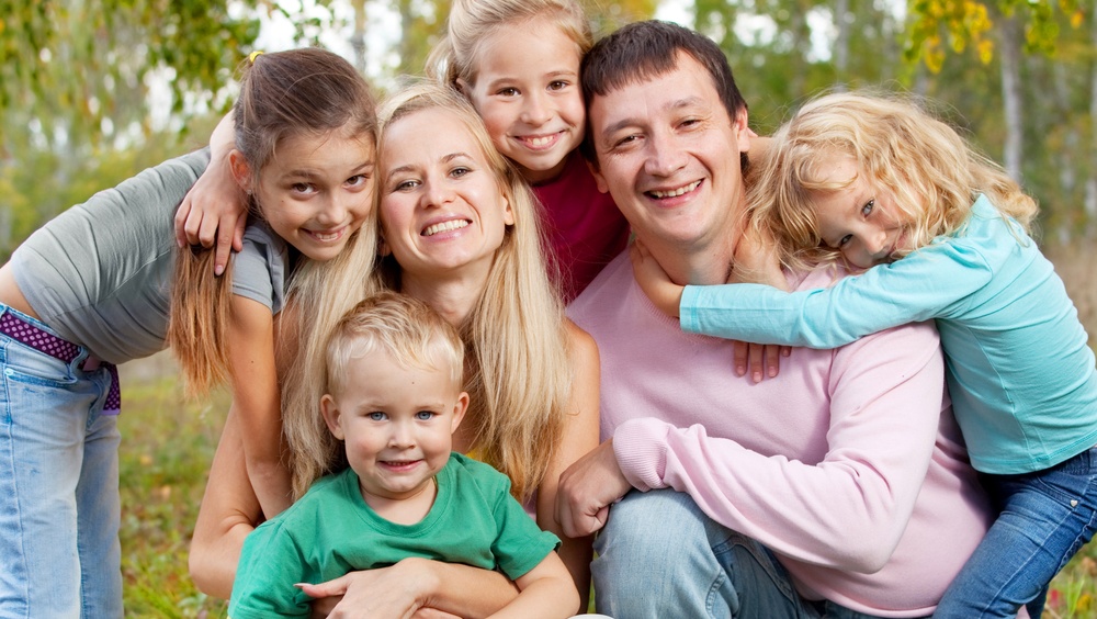 В России День семьи, любви и верности стал официальным праздником