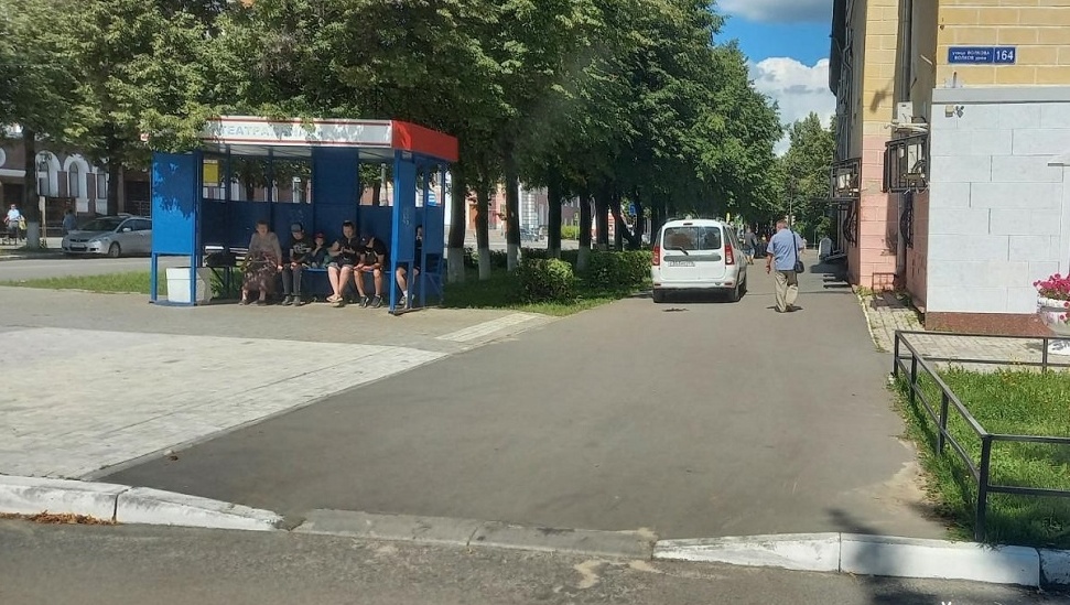 В Йошкар-Оле на тротуаре вновь сбили пешехода при движении автомобиля задним ходом